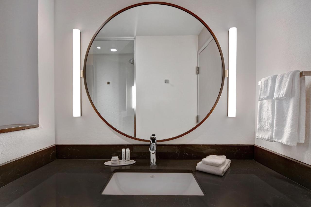 Hotel Fairfield & By Marriott 2*